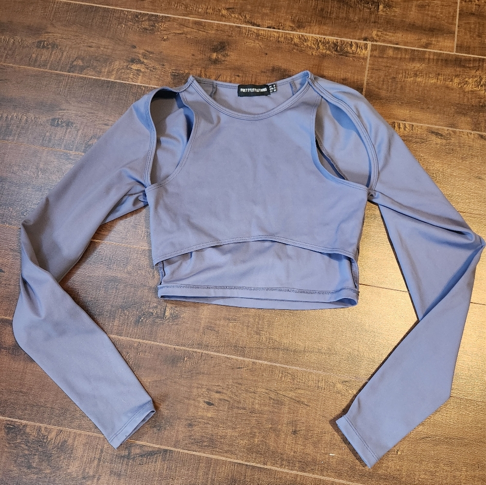 EUC Pretty Little Thing crop top in grey purple color